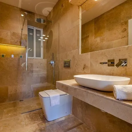 Hygge With Large Communal Pool And Private Hot Tub * Xagħra