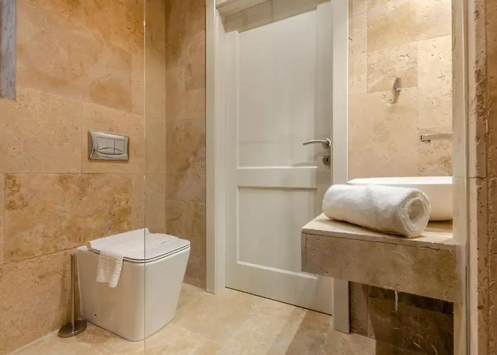 Hygge With Large Communal Pool And Private Hot Tub 자프라