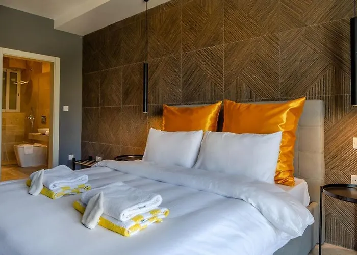 Hygge With Large Communal Pool And Private Hot Tub 아파트 *