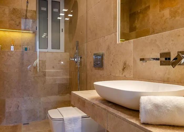 Hygge With Large Communal Pool And Private Hot Tub *