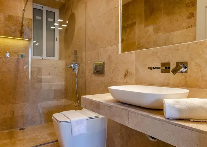 Hygge With Large Communal Pool And Private Hot Tub 아파트 *